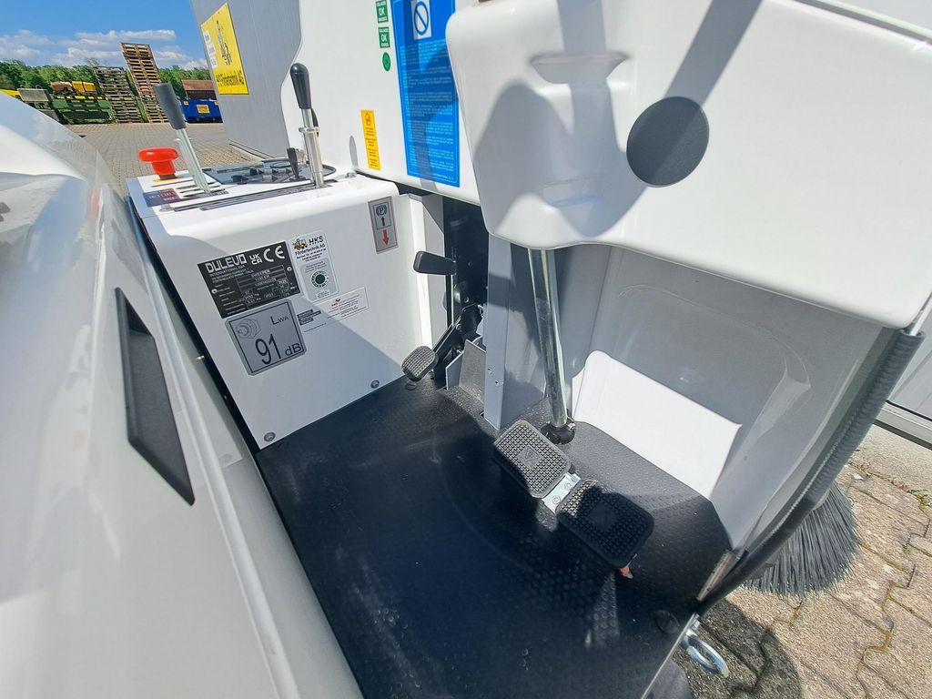 Aufsitz-Kehrsaugmaschine Dulevo 1100 EH Dulevo 1100 EH