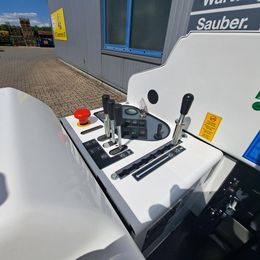 Aufsitz-Kehrsaugmaschine Dulevo 1100 EH Dulevo 1100 EH